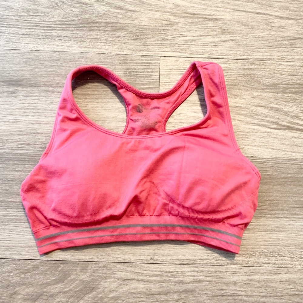 Pink sport bra with removable pads S